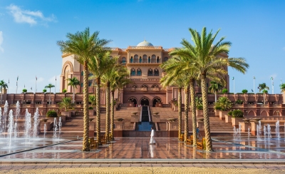 Kempinski Emirates Palace Hotel in Abu Dhabi (Oleg Zhukov / stock.adobe.com)  lizenziertes Stockfoto 
Informazioni sulla licenza disponibili sotto 'Prova delle fonti di immagine'